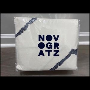 Novogratz full / queen duvet set